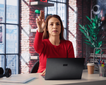 8 Ultimate Red Flags Before Trusting Your Money to a Financial Advisor